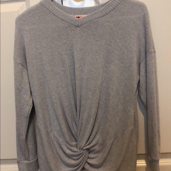 Sweater - Picture 1 of 2